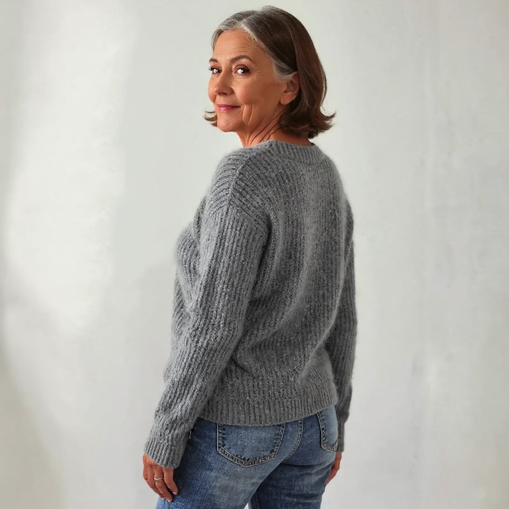 Amanda - Luxurious Sweater