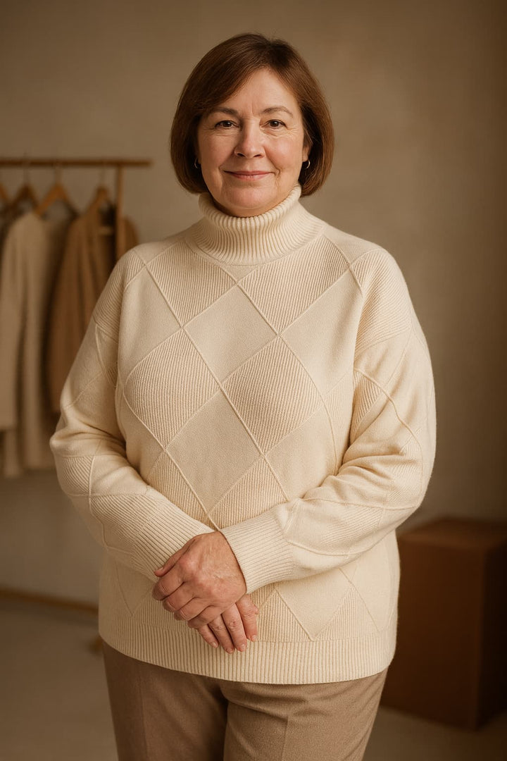 SOFIA | ELEGANT DIAMOND-STITCH TURTLENECK