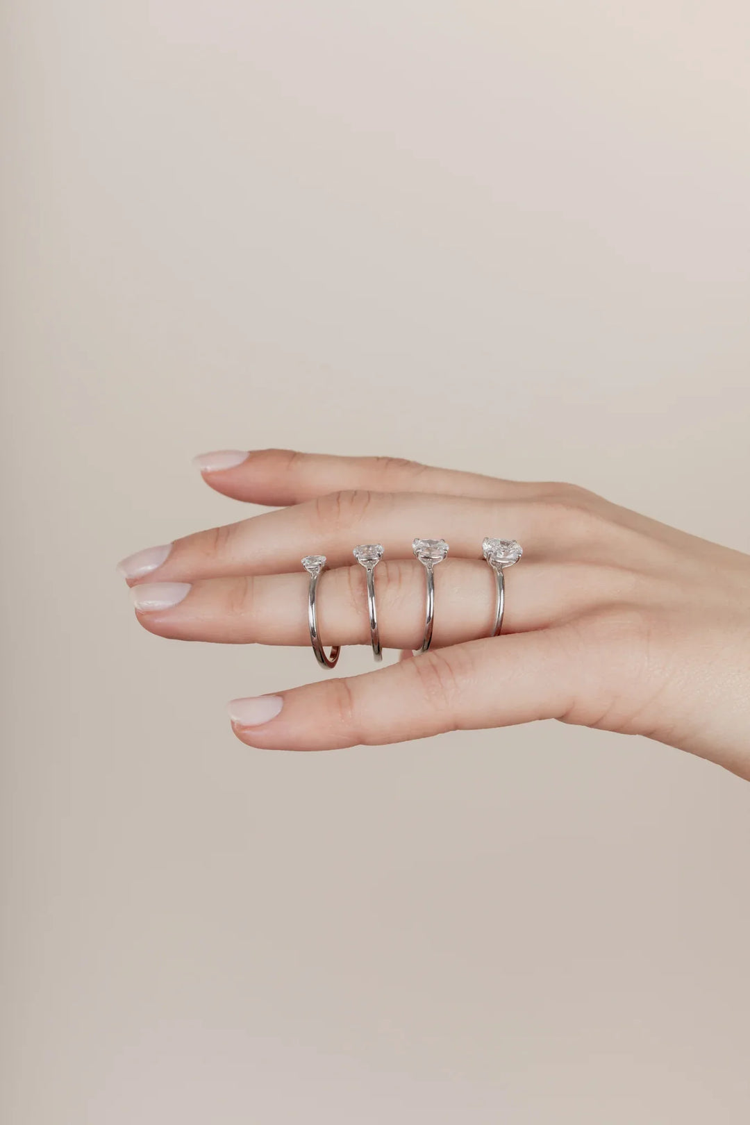 The Oval Solitaire